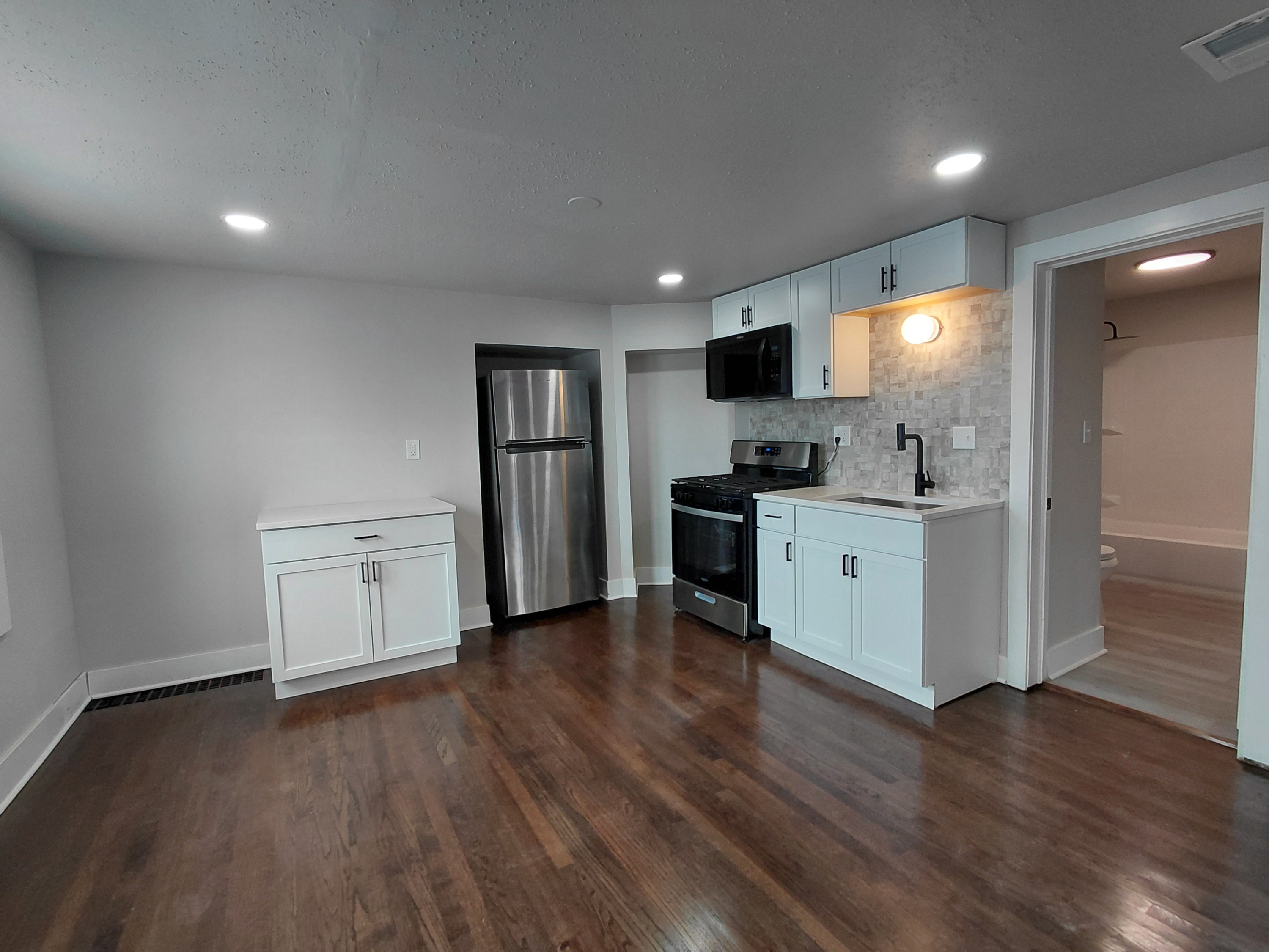 6404 Kennedy Avenue - 4