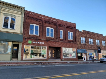 416 E Commercial Ave - Store Front